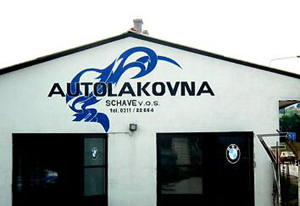 Nápis autolakovna.
