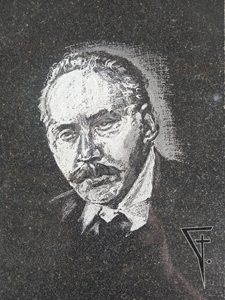 Gravírování do kamene.